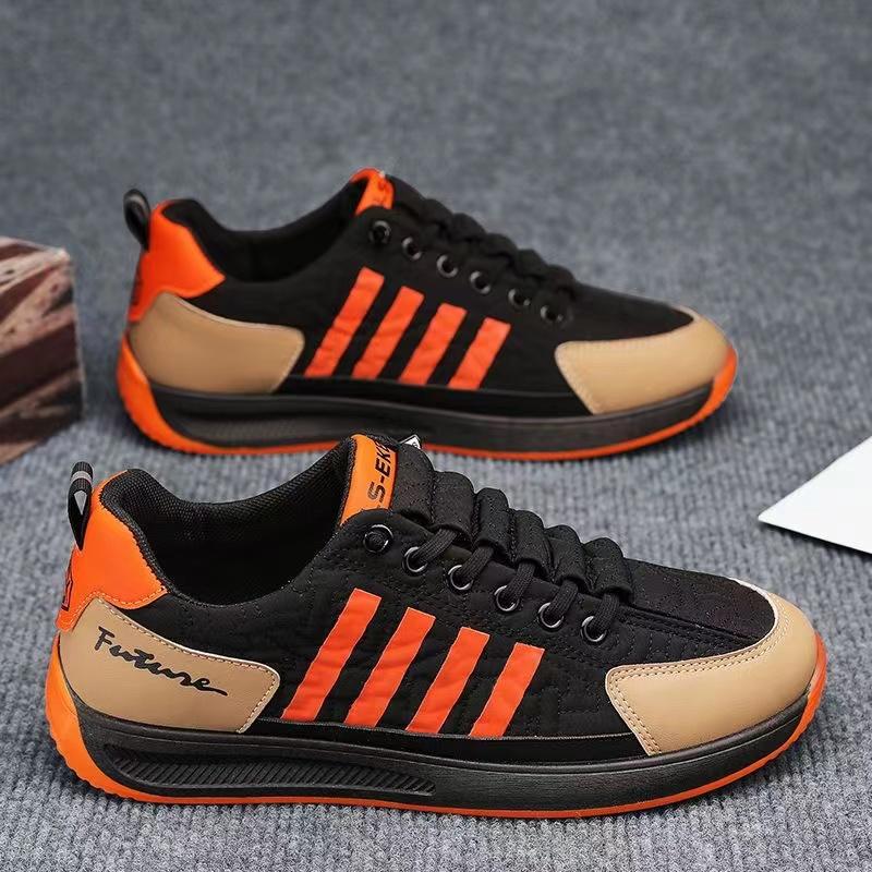 Модные повседневные кроссовки в полоску для мужчин — фото 13