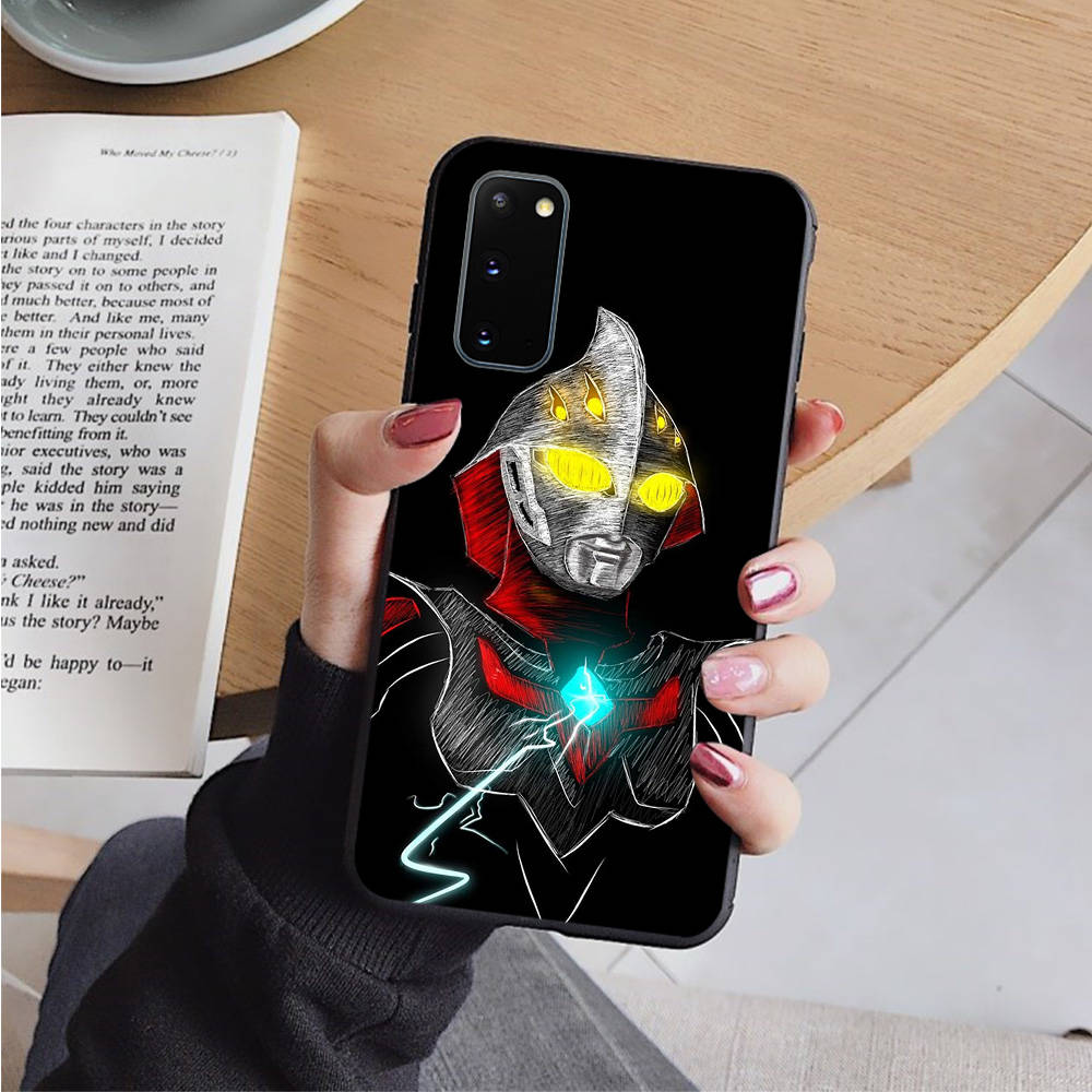 

Чехол AD91 Ultraman Black для iPhone 16 15 Plus 14 13 12 11 Pro 8 7 6S SE 5S X XR XS Max Realme C30 C33 C31 9I Huawei Y8P Y9 Sofe Cover iPhone 5 олений