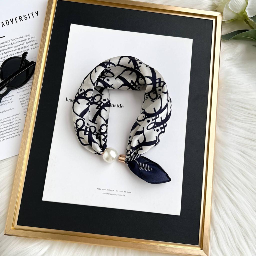 Silk scarf women's new matching shirt spring and autumn long strip scarf neck polka dot mother's high-end magnetic buckle