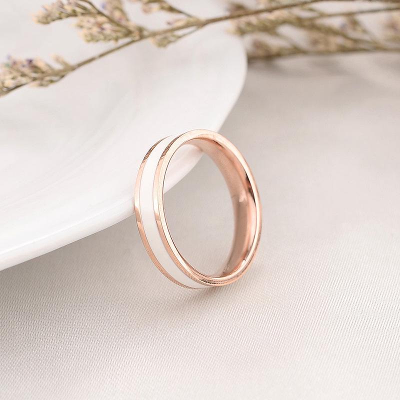 Gel-like Black & White Titanium Steel Women's Ring: Luxury Index Finger Band
