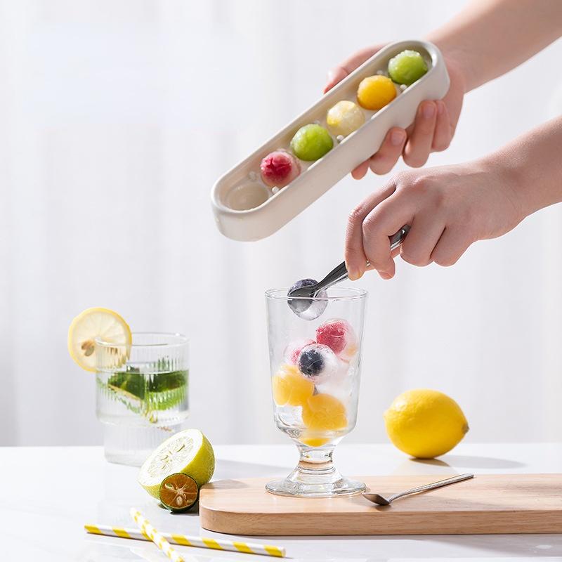 Kompaktowe foremki na kostki lodu z pokrywką, forma łatwa do wyjmowania, elastyczny silikon spożywczy do robienia kulek, tacka do zamrażarki na koktajle