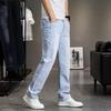 Pantaloni da uomo in denim casual dritti e slim di nuova moda, pantaloni maschili morbidi e comodi