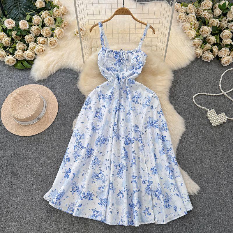 

Пляжный отпускной стиль Платье с цветочным принтом Летняя мода Приталенное Стройнящее А-силуэта Открытая спина Бандо на бретелях Большое платье с широкой юбкой Blue Print on white background S