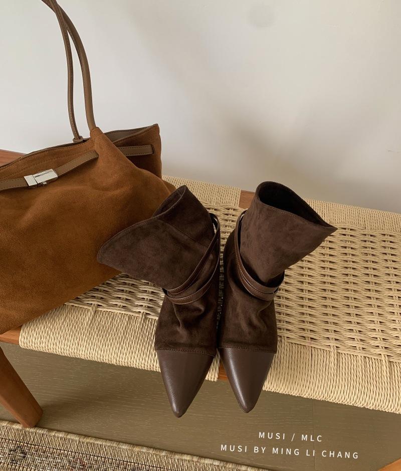 

Осень выглядит высоко! Ретро замшевые вставки с острым носком, короткие ботильоны на скрытой платформе, женские осенние и корейская версия, повседневные ботильоны 39 темно-коричневого