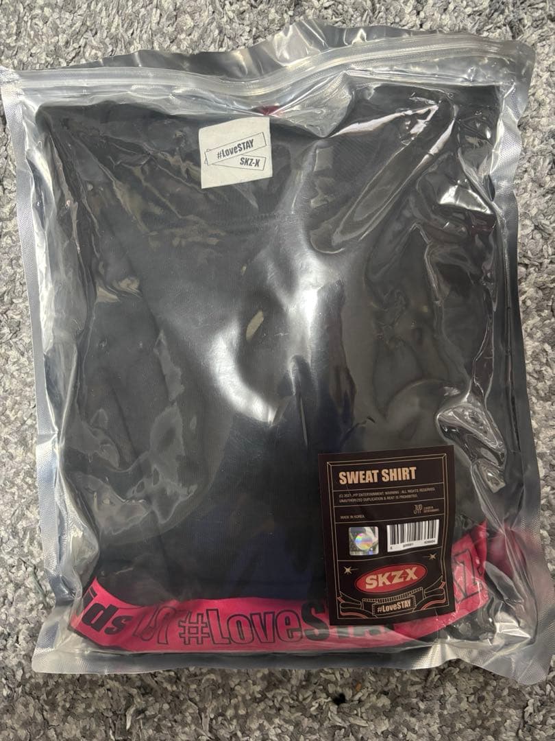 

[Б/У] straykids lovestay skz-x свитшот