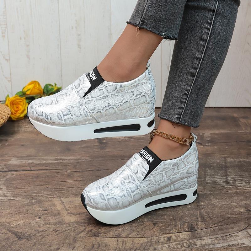 Autumn new muffin thick-soled round head heightened large-size leather women's shoes casual sports shallow single shoes women