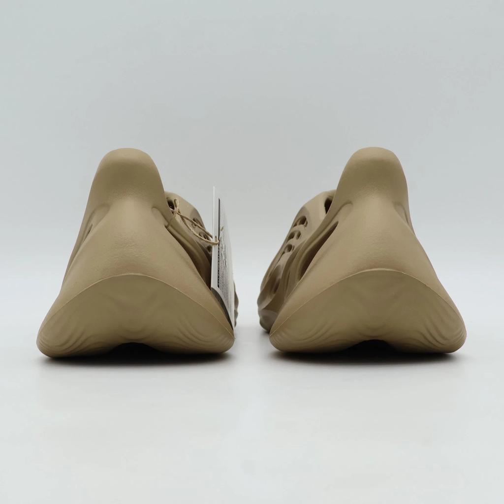 GV6842 Adidas YEEZY Foam Runner Clay Taupe (Men's)