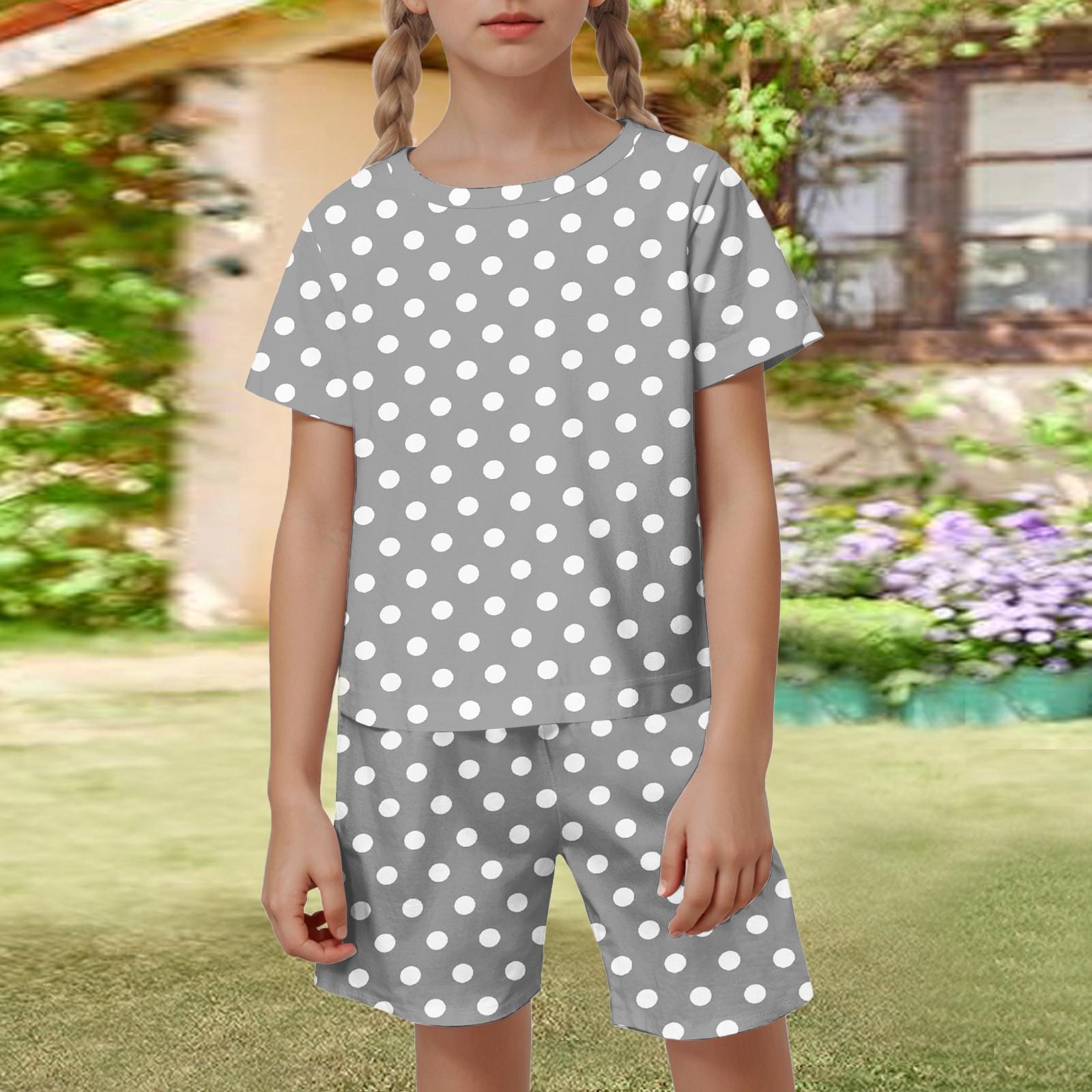 

Детский патриотический наряд - комплект из 2 предметов: короткий рукав и шорты для мальчика и девочки 140