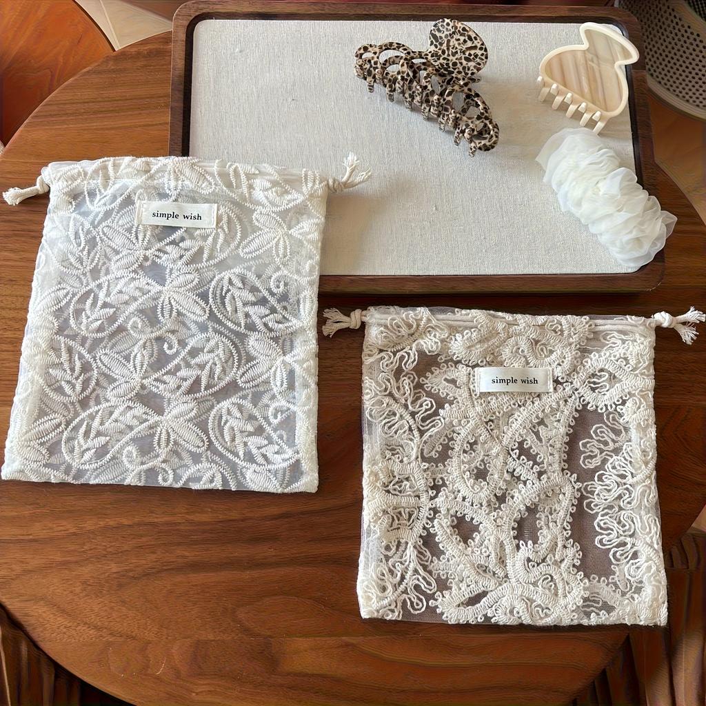 Vintage Lace Embroidered Travel Drawstring Storage Bag Pouch, Fabric Organizer, Cosmetic Bag, Sanitary Pad Storage Bag, Cable Earphone Organizer