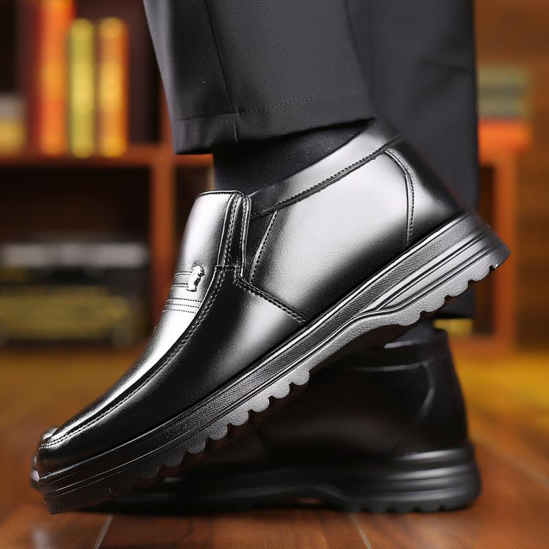 Модные мужские ботинки Теплые меховые зимние ботинки Нескользящие мужские ботильоны — фото 3