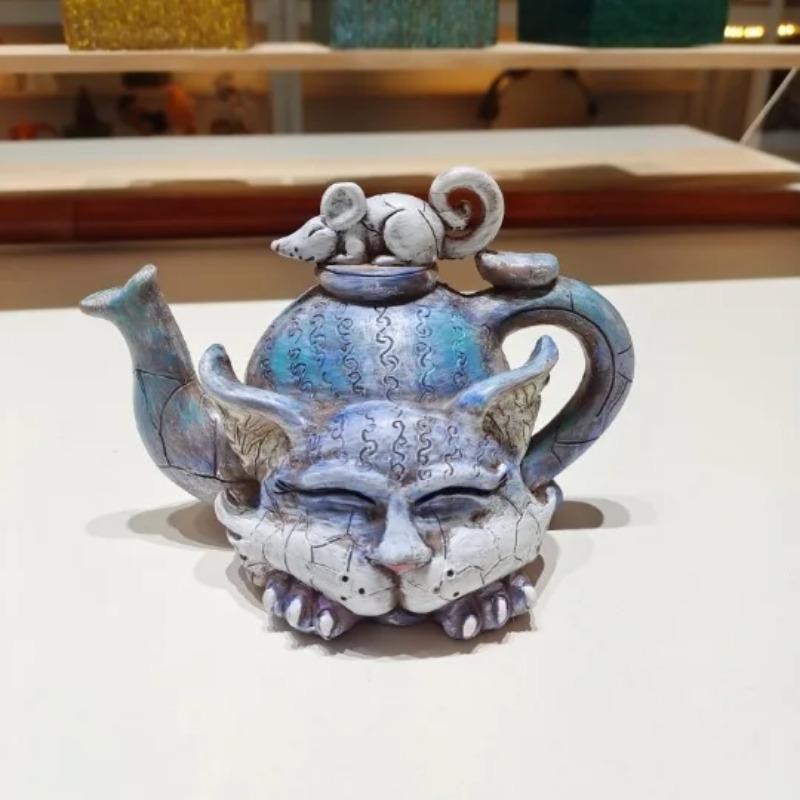 Art Cat Teapot Demon Cat Resin Craft Ornament Gothic Home Decor Unique Sculpture Gift for Collectors Tea Lovers