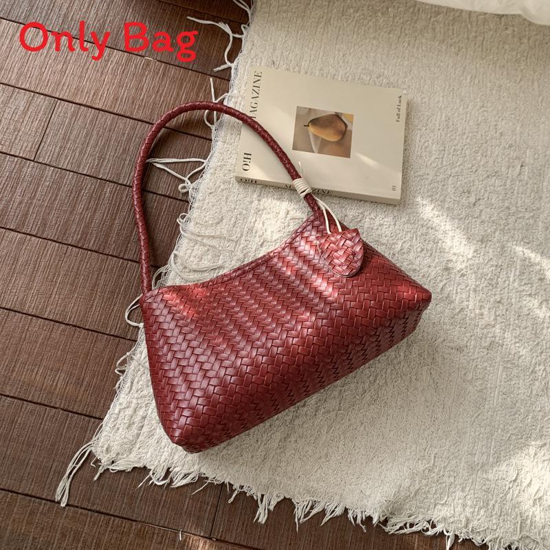 Ladies Elegant Soft Crossbody Bag With Woven Details For Urban Style Looks