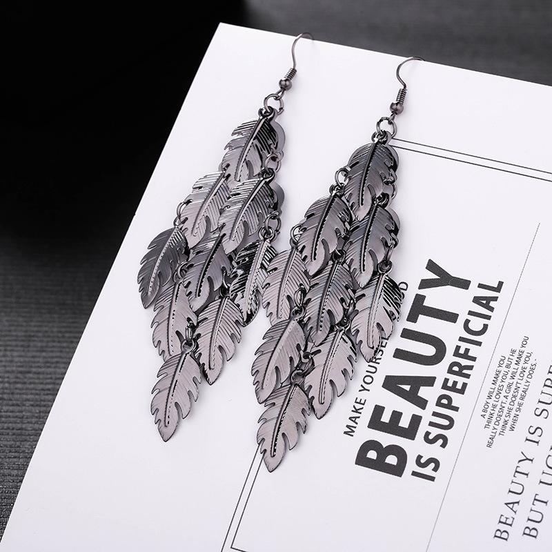 European and American Earrings, Fashionable Styles, Fashionable Metallic Exaggerated Tassels, Elegant Long Trendy Element Earrings and Pendants