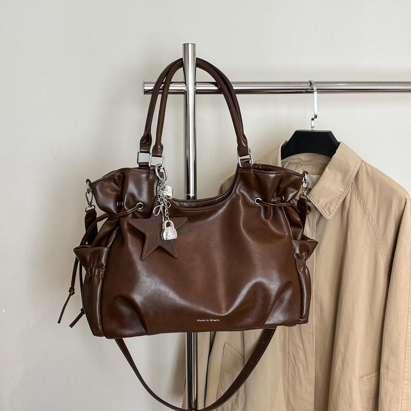 

Fashiable Brand Design Tote Bag New Retro Shoulder Bag Casual Large-capacity Crossbody Bags Light Luxury High-end Women s Bags 40x11x25cm коричневый