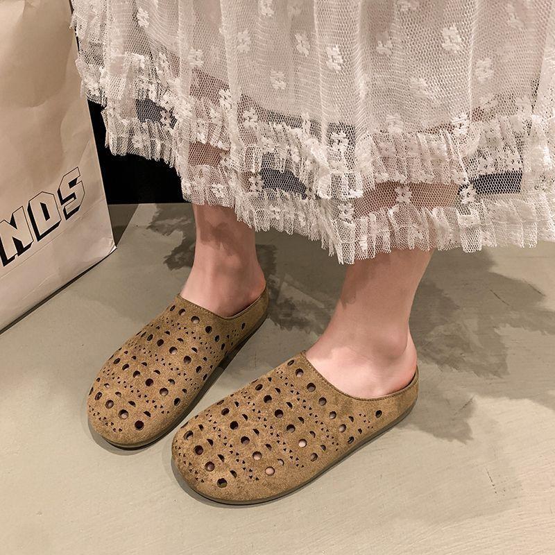 

Полые и дышащие туфли с отверстиями для женщин для летней носки новые баотоу полушлепанцы конфетных цветов 40 темно-коричневого