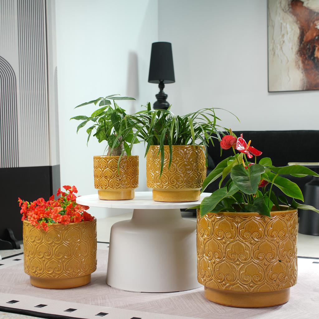 Mini Small Ceramic Plant Pot Ø19 cm, Glossy Warm Yellow Heart-Ornament Relief, Breathable Drainage Hole for Mini Succulents and Desktop Herbs