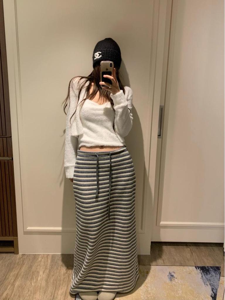 2025 Autumn/Winter Women's Korean Long Tie-Waist Striped Half Brushed Skirt