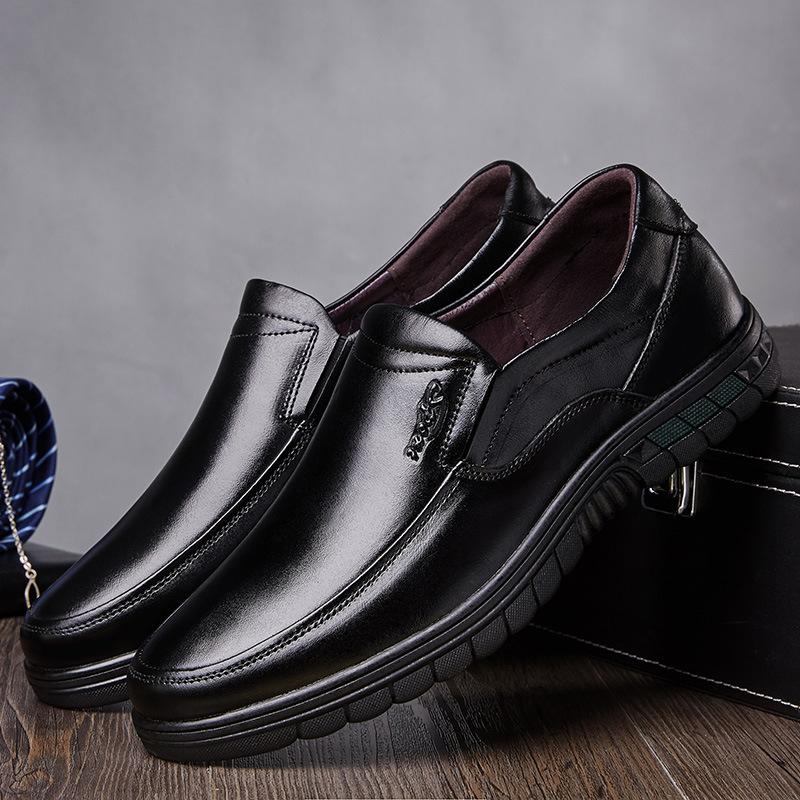 2025 autumn new leather shoes men's leather business casual shoes breathable men's shoes soft-sided one-pedal foot shoes