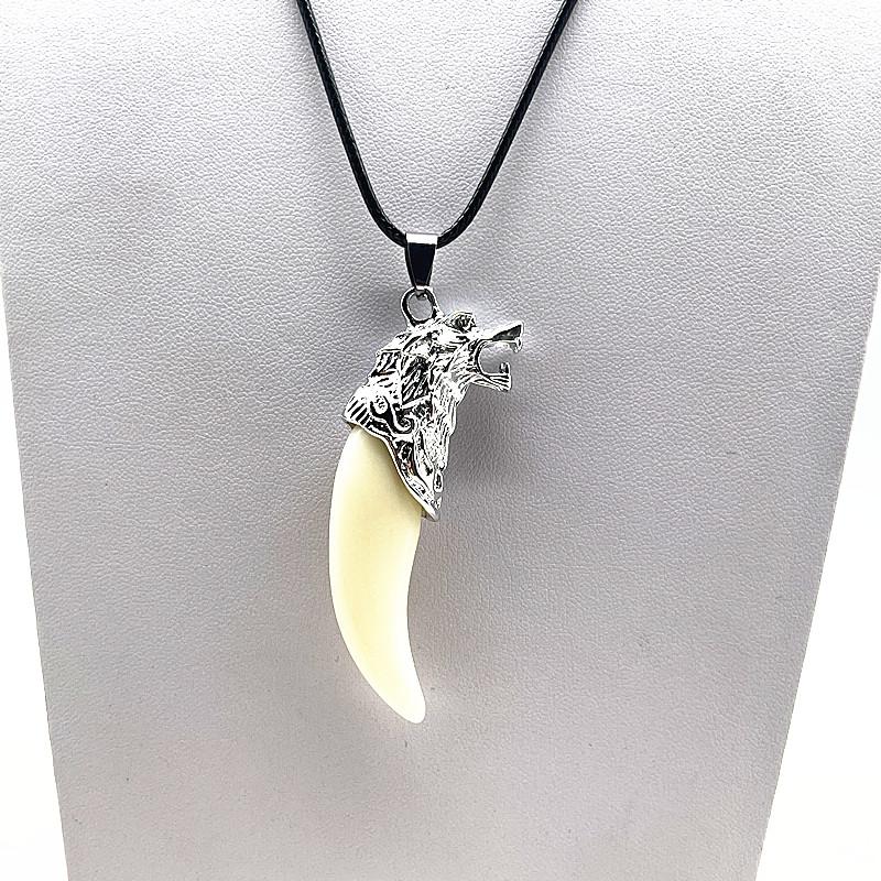 Fashion Brave Men's Pendant Necklace Vintage Bronze Wolf Tooth Alloy Pendant Necklace Fashion Choker Jewelry