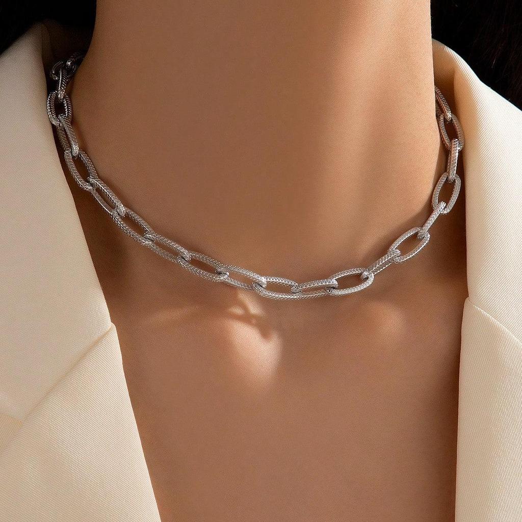 Creative Personality Paperclip Type Wide Chain Necklace for Women Jewelry Rough Texture Punk Cold Style Collarbone Necklace