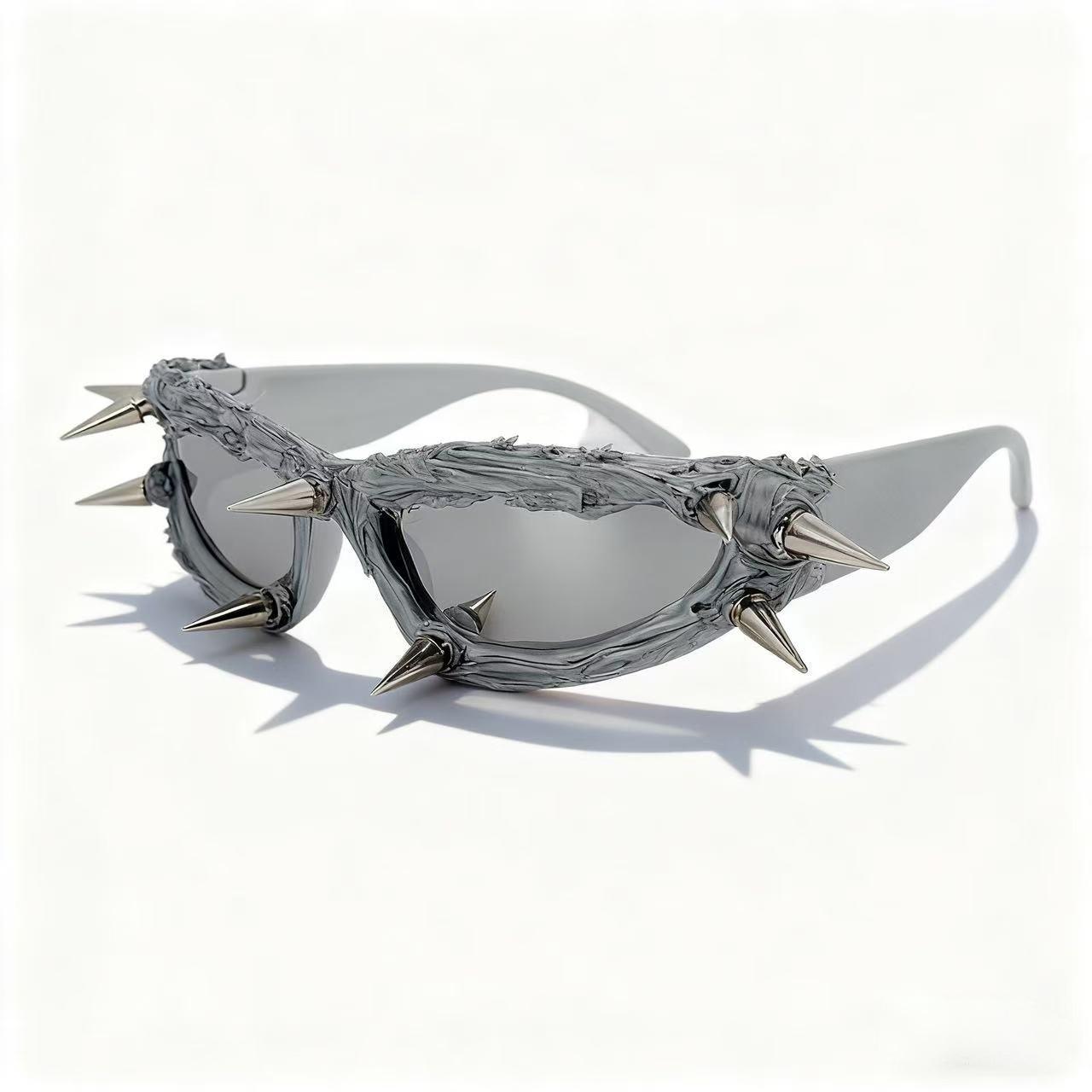 Gothic Punk Metal Spiked Sunglasses Dark Black Glue-Inspired Edgy Cool Cat Eye Shades for Men and Women Trendy Party Accessories серебряный