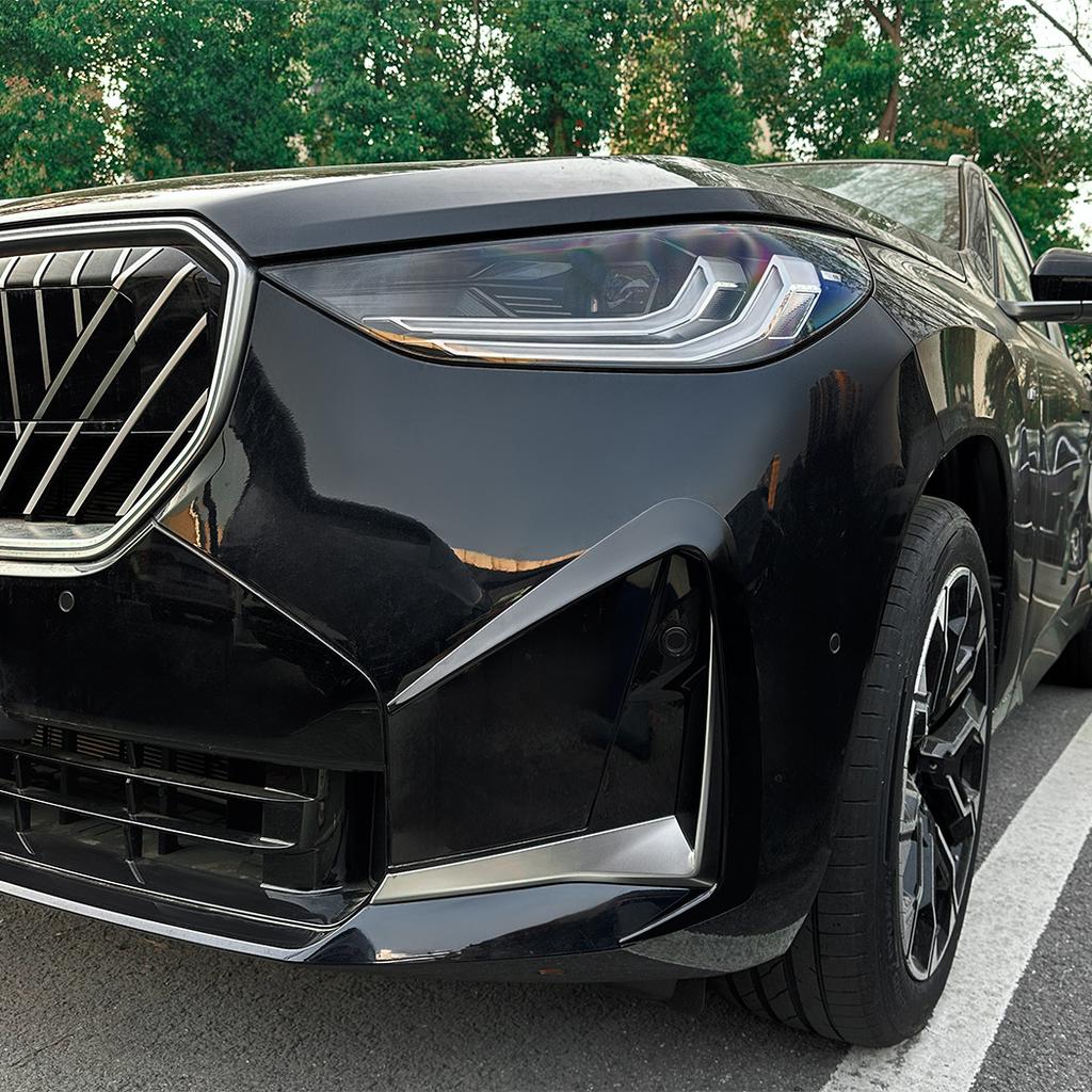 Passend für BMW X3 G45 M Sport 2025 + Auto Frontluftmesser Trend Autoaufkleber Kühlergrill Außenmodifikationszubehör
