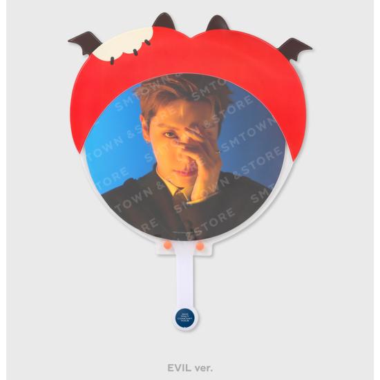 

Предзаказ 2025 Концертный тур WayV NO Way OUT Обложка пикета с изображением A ver.