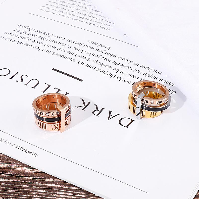 Römisch inspirierter galvanisierter Titanstahl Buchstabenring