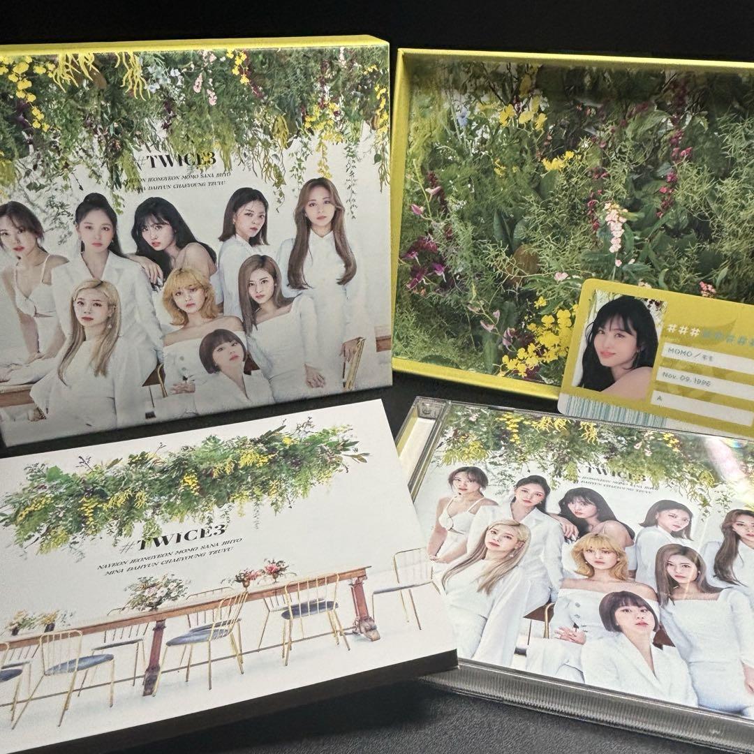 

[USED] TWICE3 Album ID card (MOMO) & trading (all members) included
