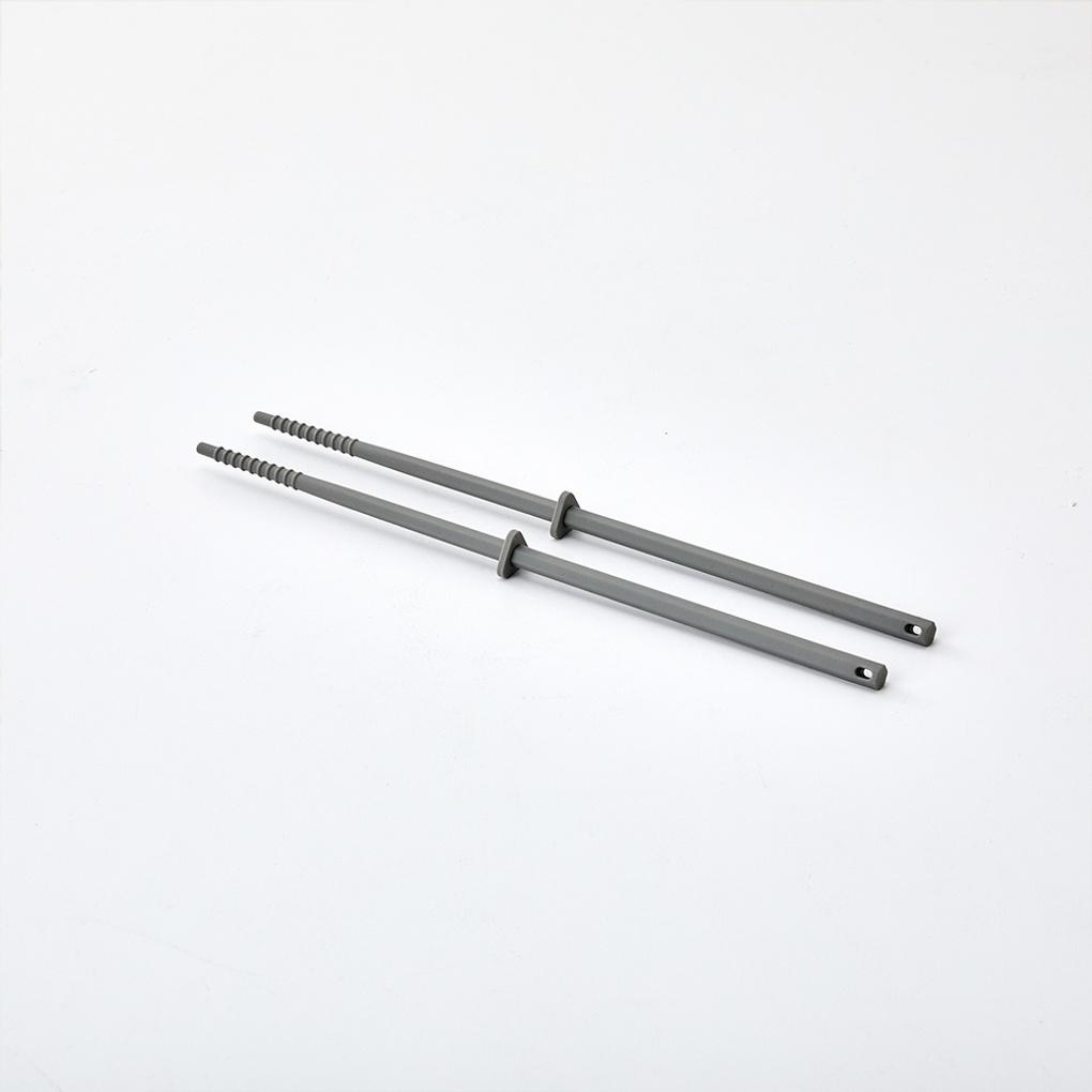 1 Pair of Silicone Cooking Chopsticks That Don't Touch the Floor