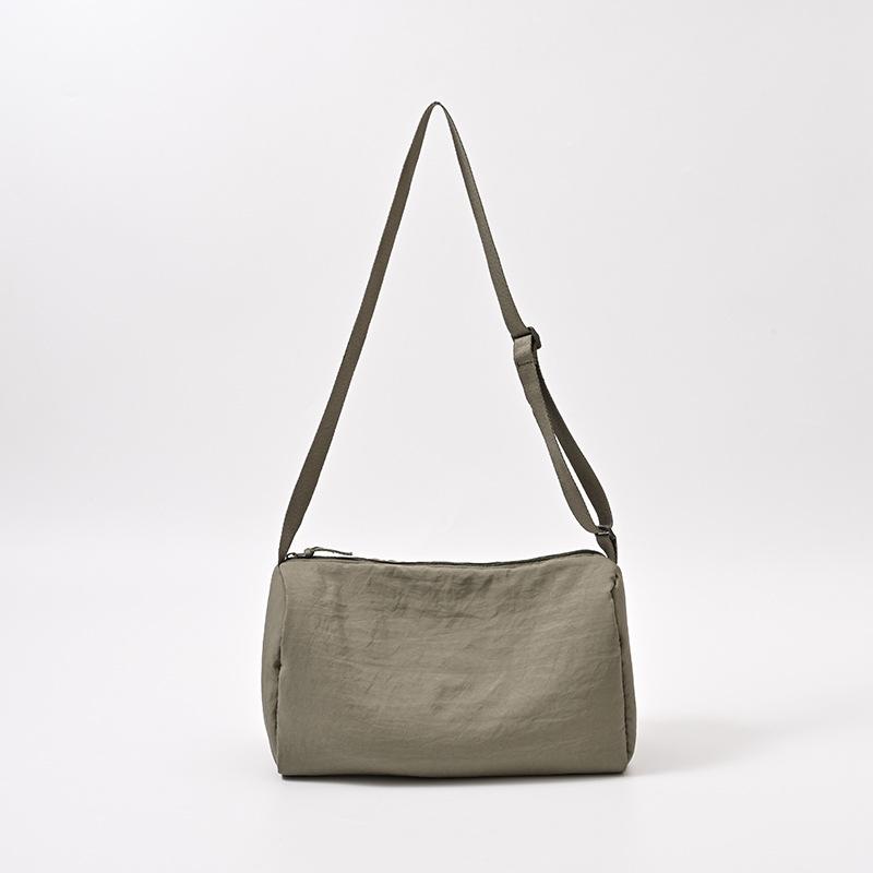 Japanese Nylon Bag Fitness Sports Messenger Bag Women'S Leisure Solid Color Pendant Feeling Student Shoulder Bag Large Capacity Tote Bag