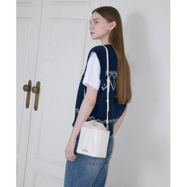 Lap Rise Bucket Bag Ar7Ab204