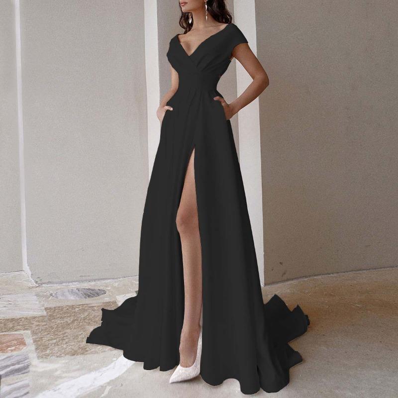 Autumn and Winter Women's Clothing, New Collar Solid Color Dress, Floor-mopping Dress.