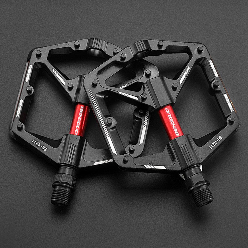 Double DU Bearing Ultralight Bike Pedals Aluminum Alloy Bicycle Platform Pedals Anti-Slip Cycling Safety Pedals for Night Riding