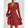 Herbst und Winter Neues V-Ausschnitt Sexy Taille A-Linie Regenschirmrock Big Swing Langarm Strickkleid