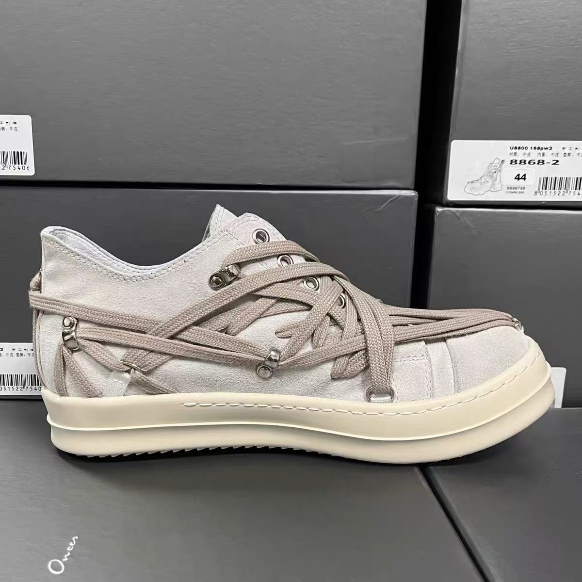 

Новые кожаные низкие кеды, мужские и женские ремешки, маленькие белые туфли, модели для пар 44