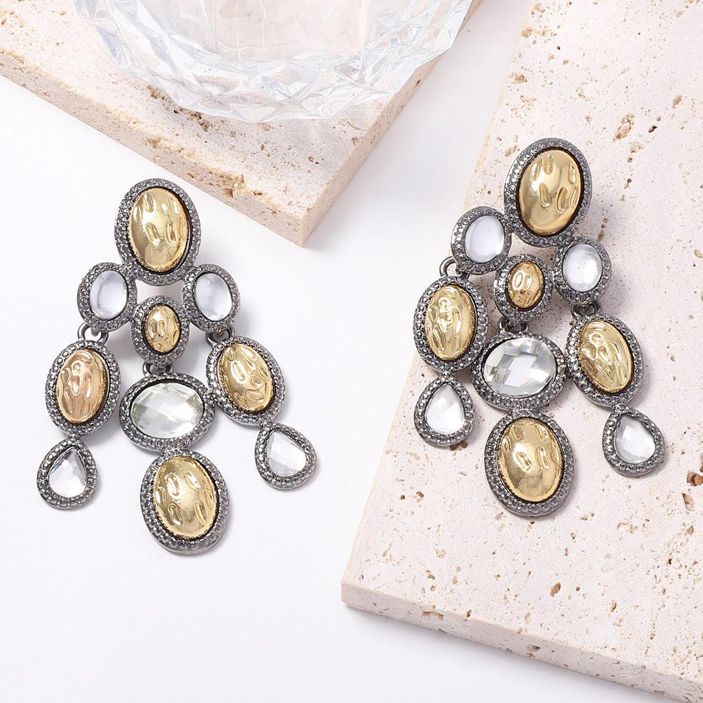 Light Luxury Retro Exaggerated Geometric Full Diamond Multi-layer Splicing Pendant Earrings Fashionable Cold Banquet Versatile Woman