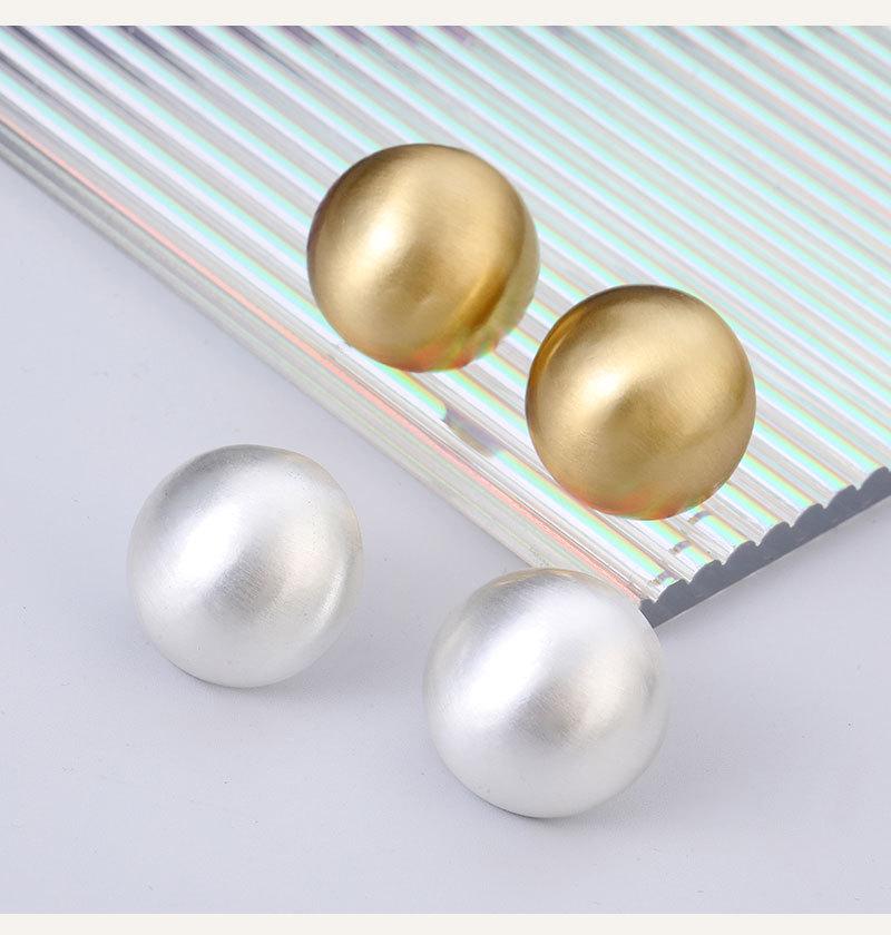 Yang Caiyu Stil Hohle Silberne Halbkreis-Ohrringe: Originell, Elegant, Schlichte Sommer-Ohrstecker