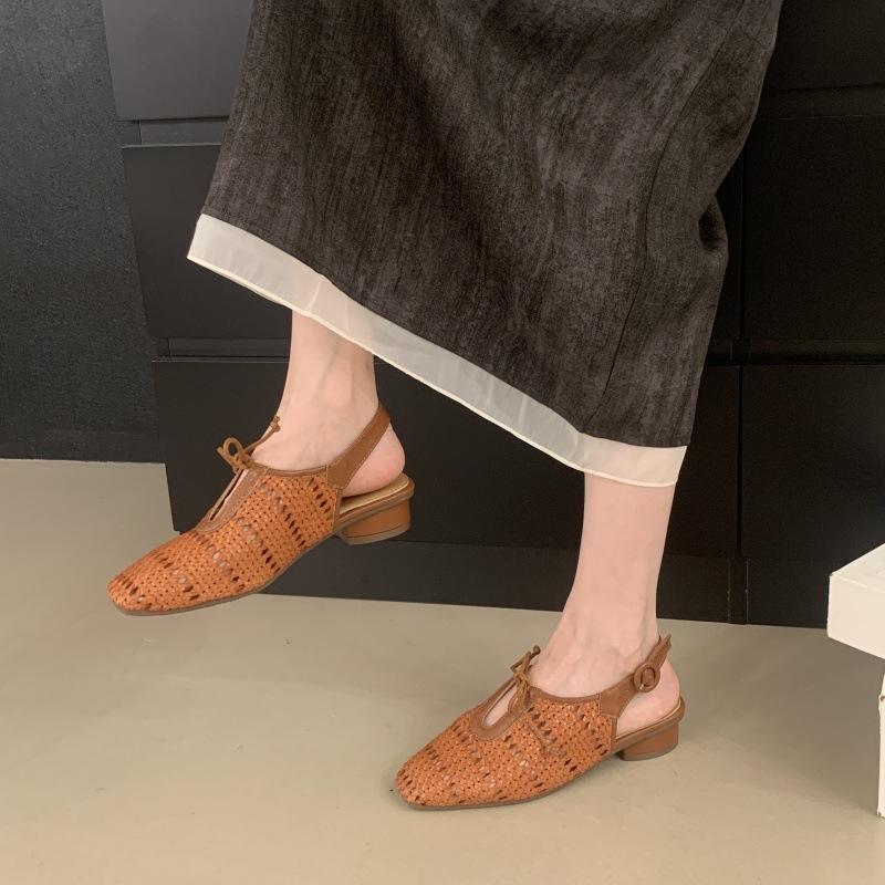 Retro hollow woven bag head sandals women's thick heel summer new with skirt breathable single shoes casual shoes