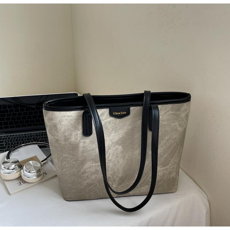 Retro Stor kapacitet Toteväska, Casual och Trendig Toteväska, Enkel Enaxlad Axelväska