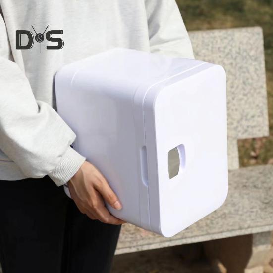 6L mini chladnička Multifunkční dóza na nápoje Úspora energie Tichý provoz Přenosná kompaktní stolní chladnička