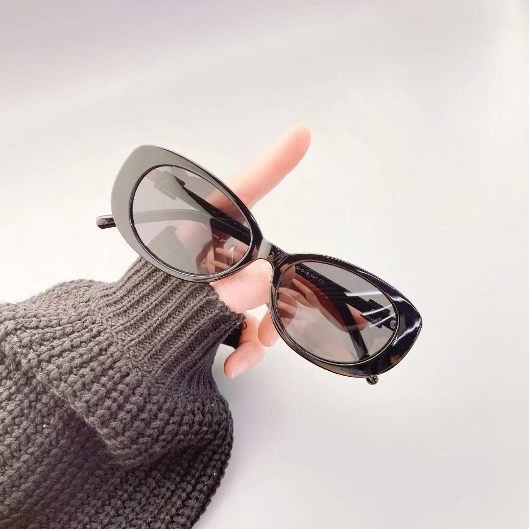 

TR90 Oval Sunglasses for Women UV Protection Lightweight Durable Sun Glasses Fashionable Eyewear