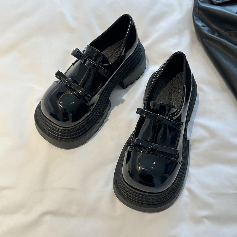 

College style bow round head muffin loafers 2025 spring new big head one pedal JK shallow mouth single shoes women 40