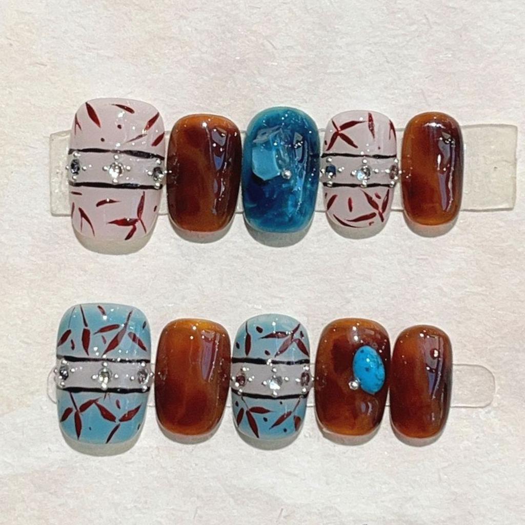 10Pcs Caramel Handmade Short Fake Nails Press On Nails Full Cover Leopard Patterned Amber Design Manicure Wearable Nail Tips Art