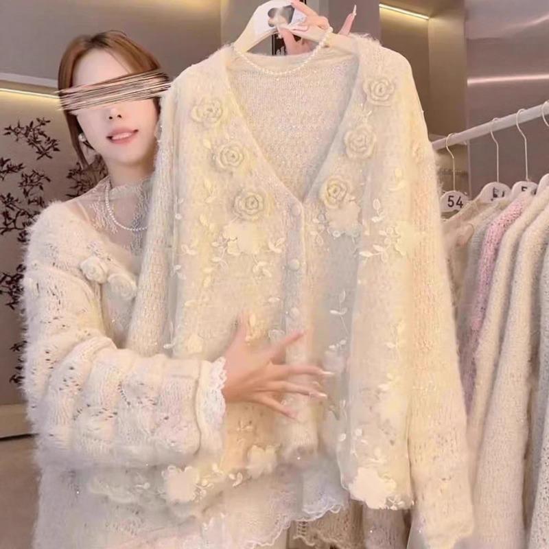 Autumn and Winter New Loose Design Splicing Lace Knitted Cardigan Lazy Wind Sweater Jacket Women