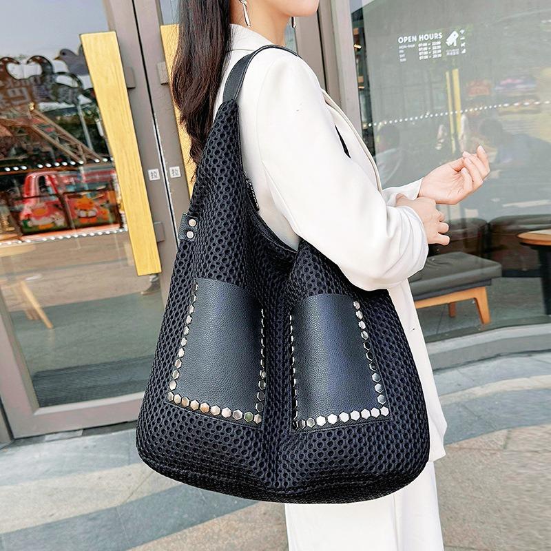 Spring new trend fashion simple large capacity portable shoulder tote bag niche design casual