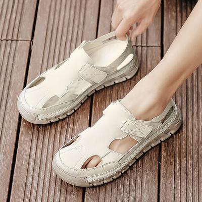 Mode Übergröße Sommer heiß verkaufende Sandalen Trendige Herren Britische und atmungsaktive Stile Outdoor Freizeit Strandspaziergang Urlaubsschuhe