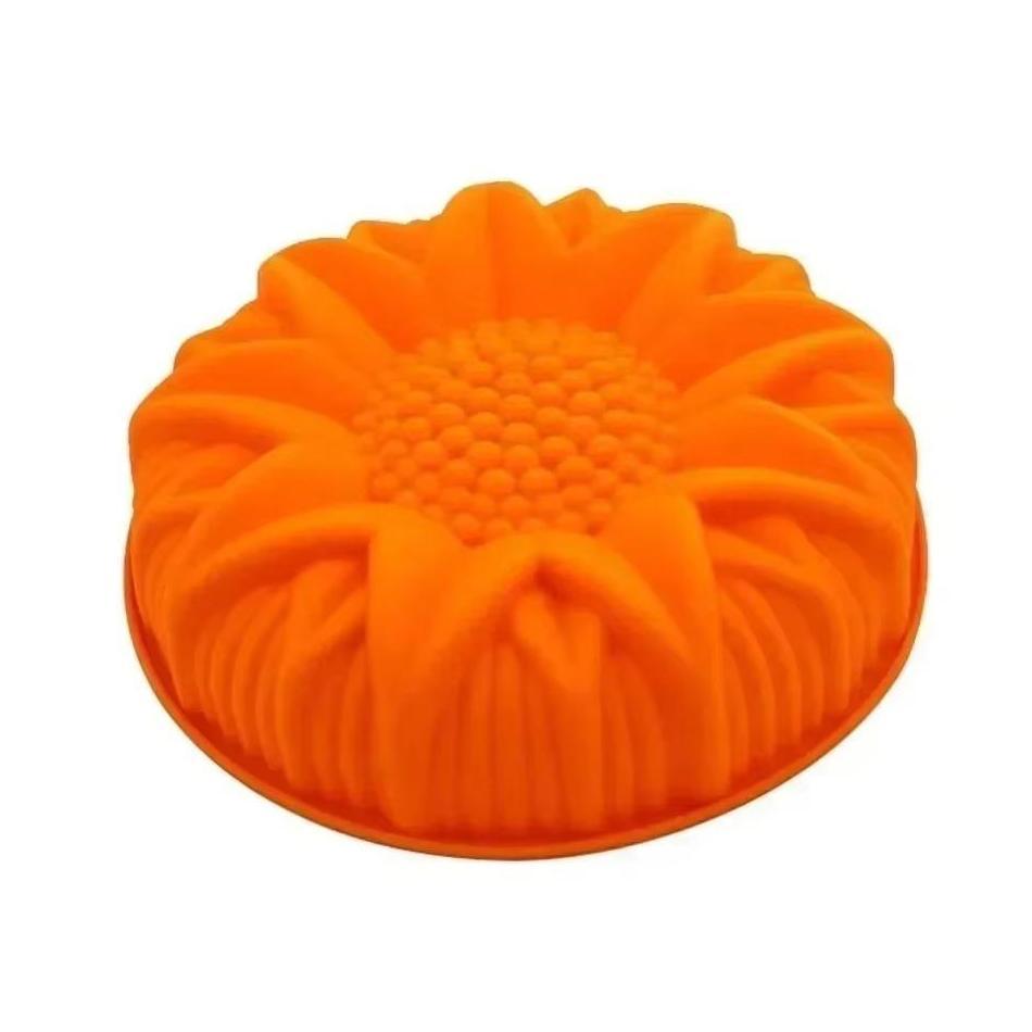 1 Pcs Sunflower Shaped Pastry Mold Kitchen Cake Mold Kitchen Baking Tools Random Color Dessert