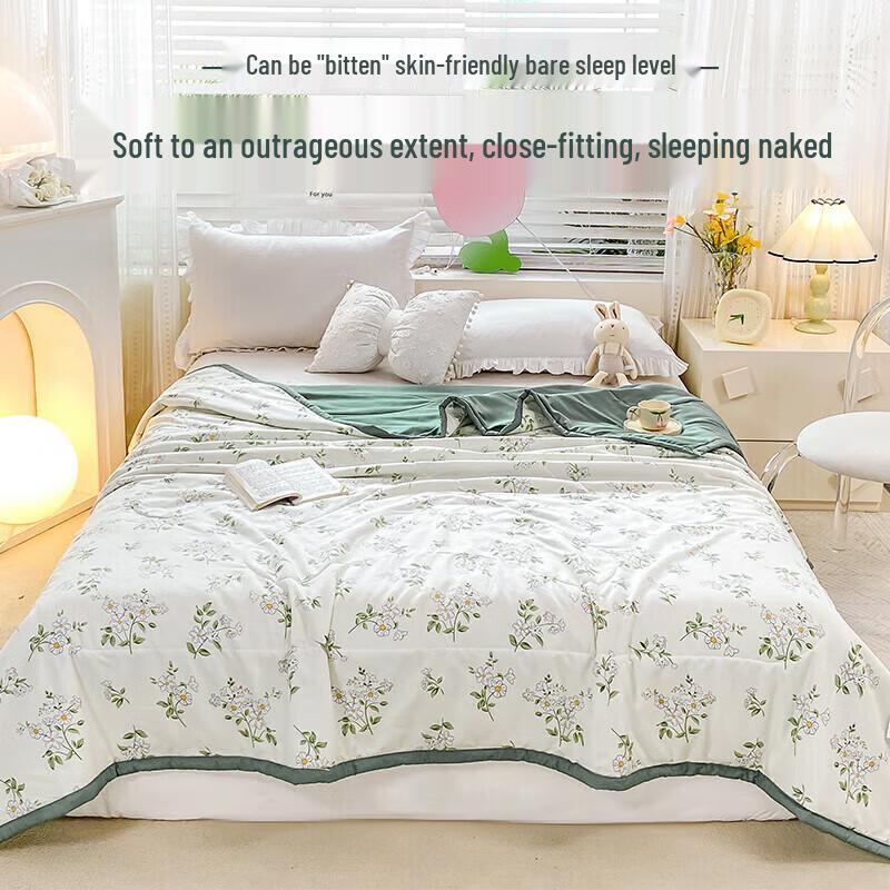 Hengyuanxiang Class A Antibacterial Green Floral Summer Quilt