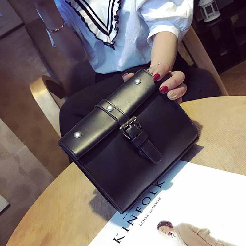 Trendy Retro European American Design Small Square Bag For Women With Magnetic Closure